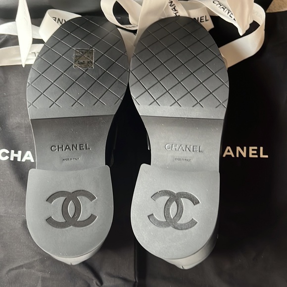 🌹CHANEL BLACK  LOAFERS🌹 NWT 🌹 - Picture 14 of 16